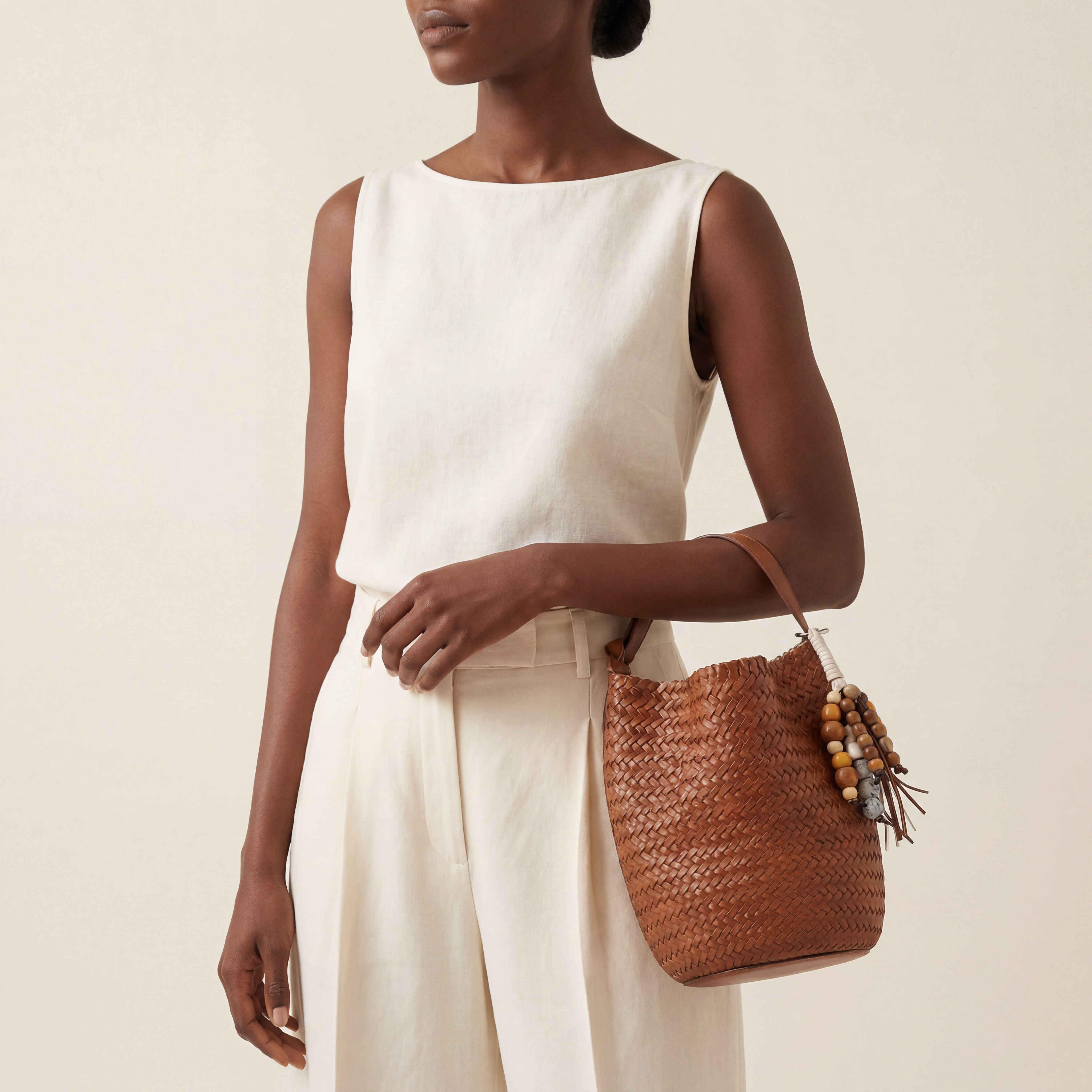 Kiondo Woven Bucket Bag in Cognac