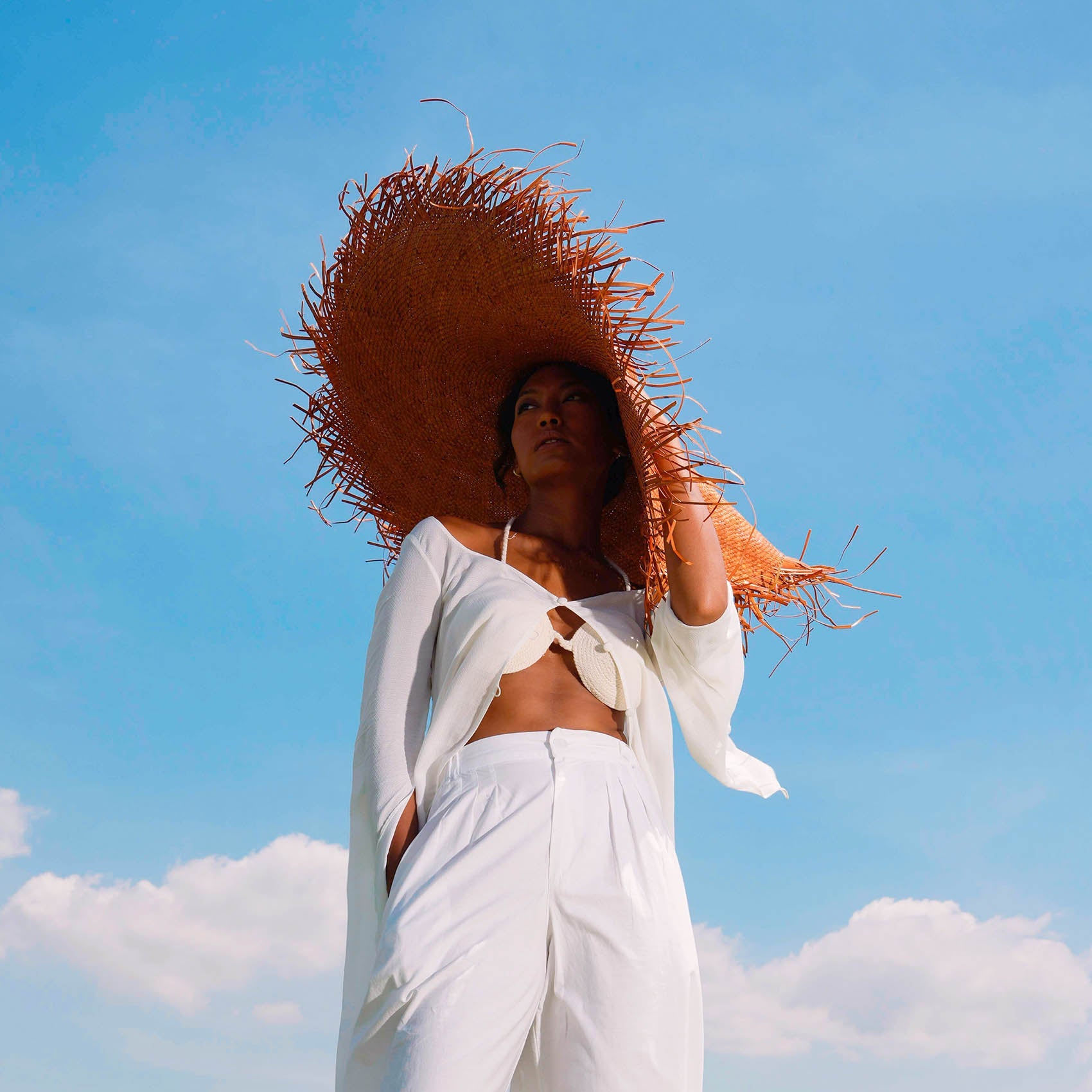 Amora Oversized Woven Straw Hat in Burnt Caramel-6