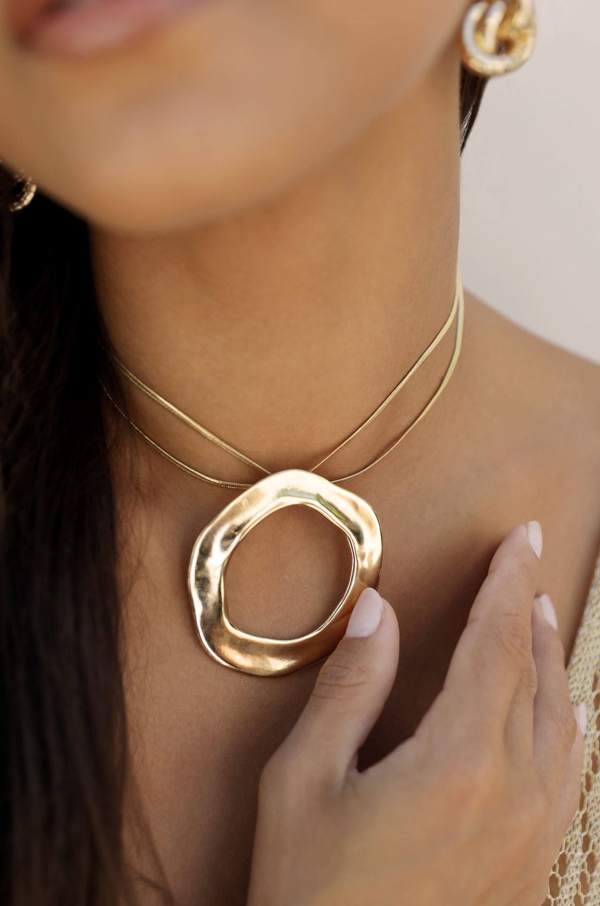 Open Circle Necklace-3