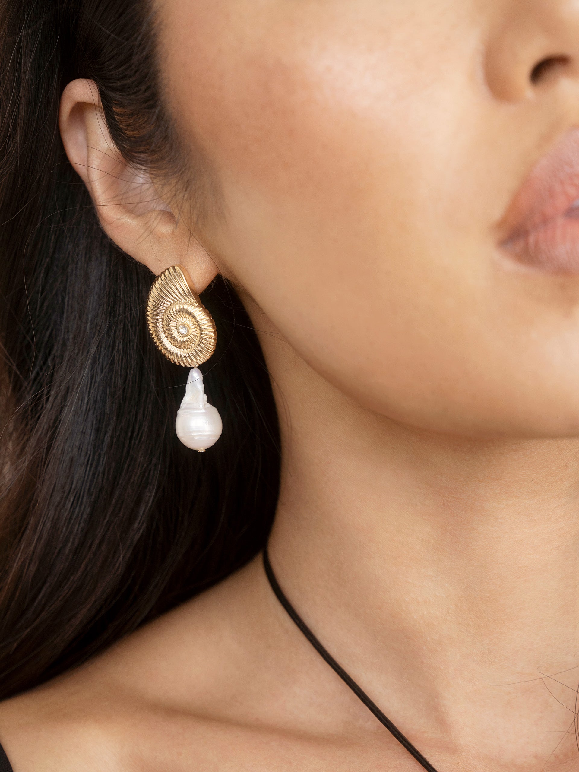 Nautilus Shell Freshwater Pearl Earrings-4
