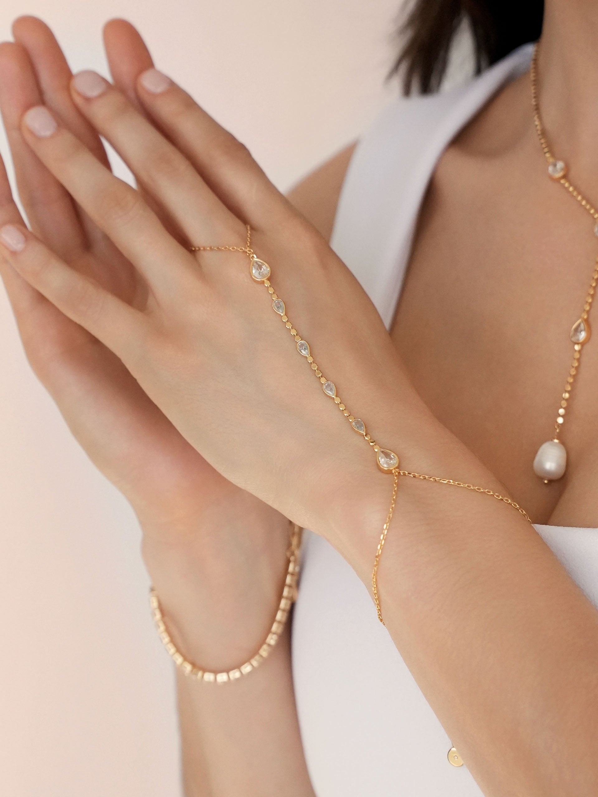 Dripping Crystal Hand Chain-3