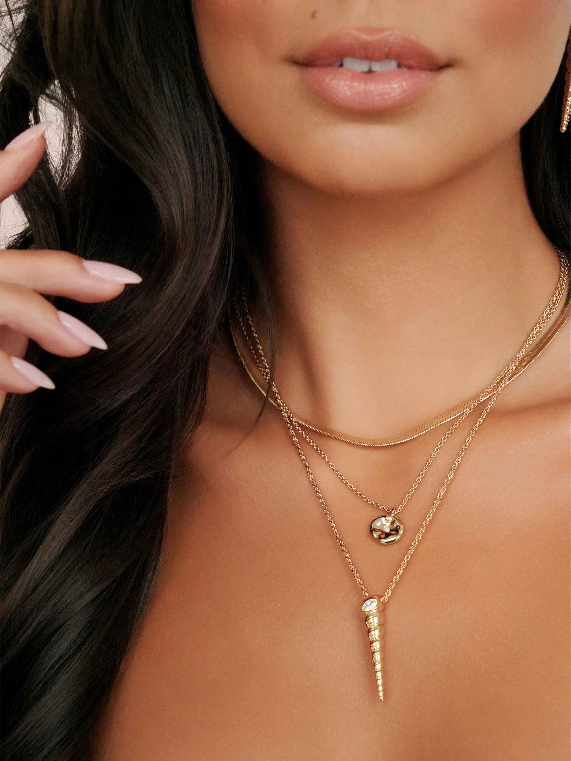 Saint Tropez Shell Necklace-4