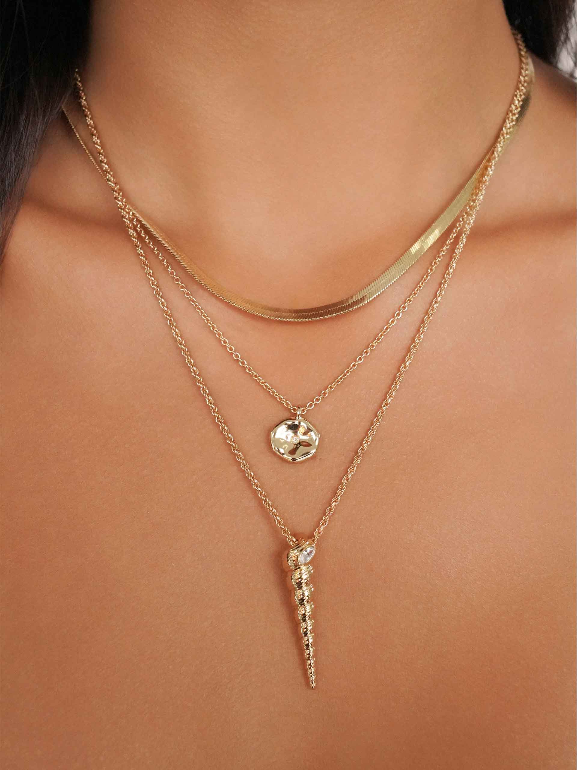 Saint Tropez Shell Necklace-2