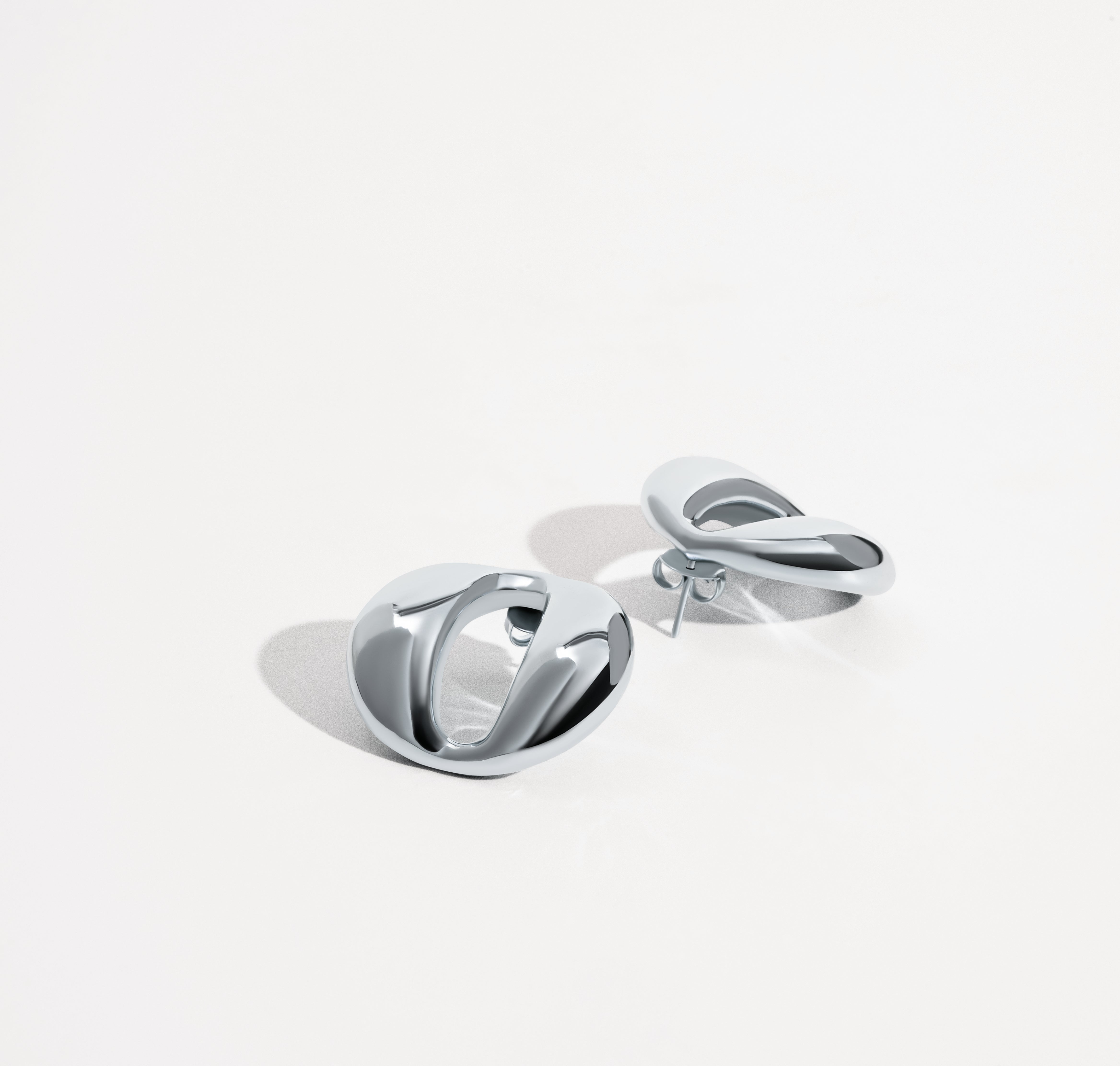 Olivia Gold Earrings-thumbmail-4